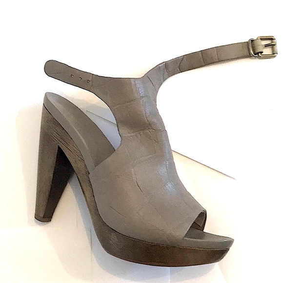 Kenneth Cole grey leather wood heels. - Picture 2 of 6